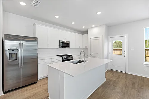 8112 Dartmoor St Photo 1