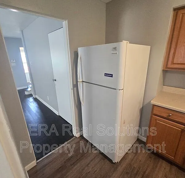2920 Ruhl Ave — Photo 10