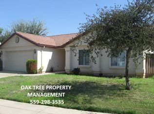 320 Dalton Ave, Sanger, CA 93657