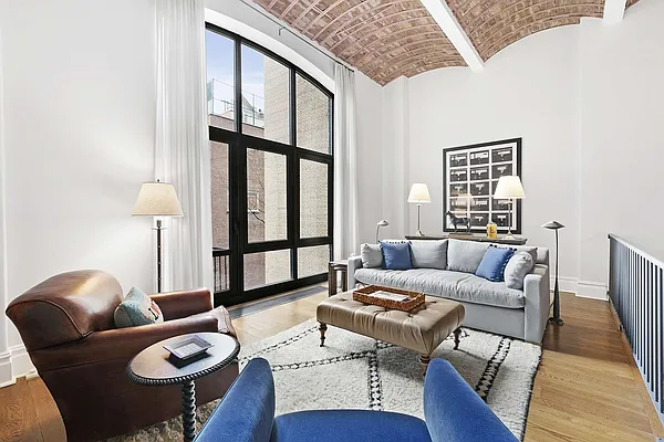 Sold by Compass | media 19