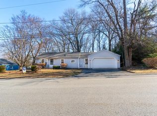 216 Brigham Hill Rd, North Grafton, MA 01536