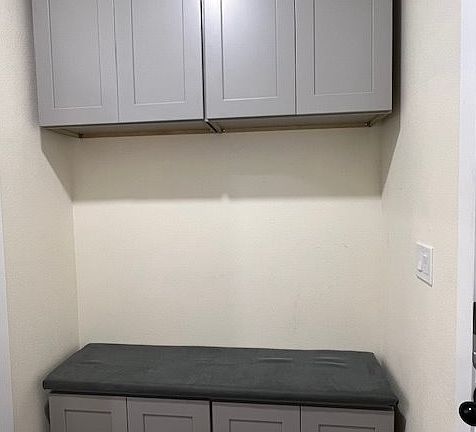 3rd image of 428 SE 30th Pl