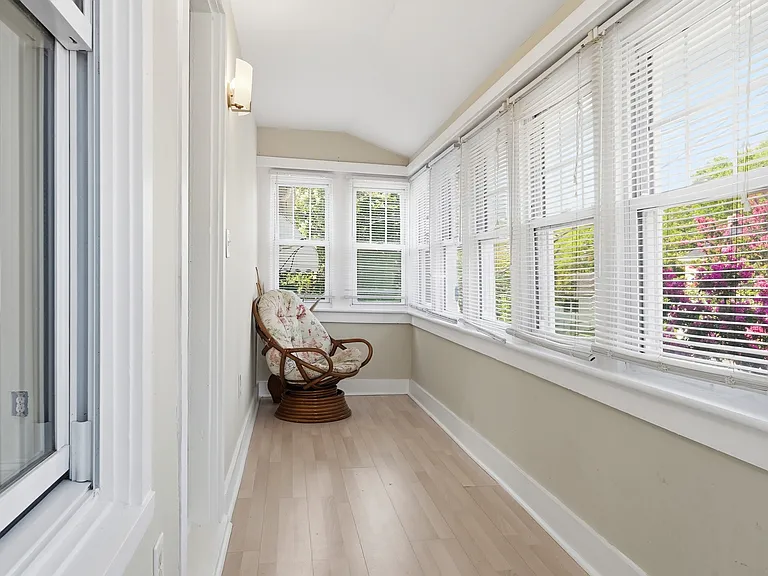 920 Oaklawn Ave — Photo 16