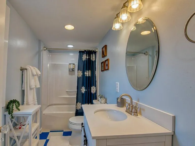 1200 Anderson St — Photo 5