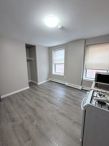 5 Union Ave Photo 1