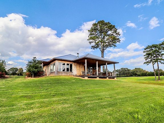 3rd image of 223 Garden Ln