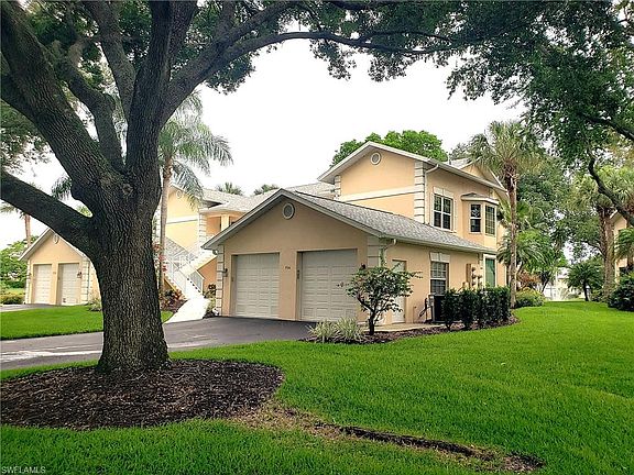 2nd image of 736 Wiggins Lake DR #202