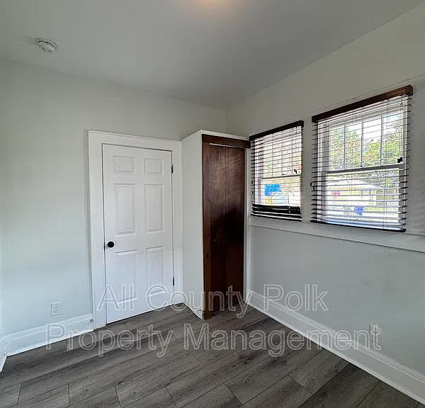 202 W Belmar St — Photo 27