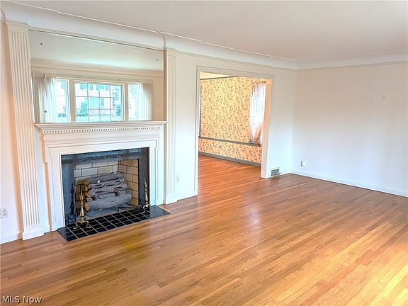 4th image of 2316 Glendon Rd