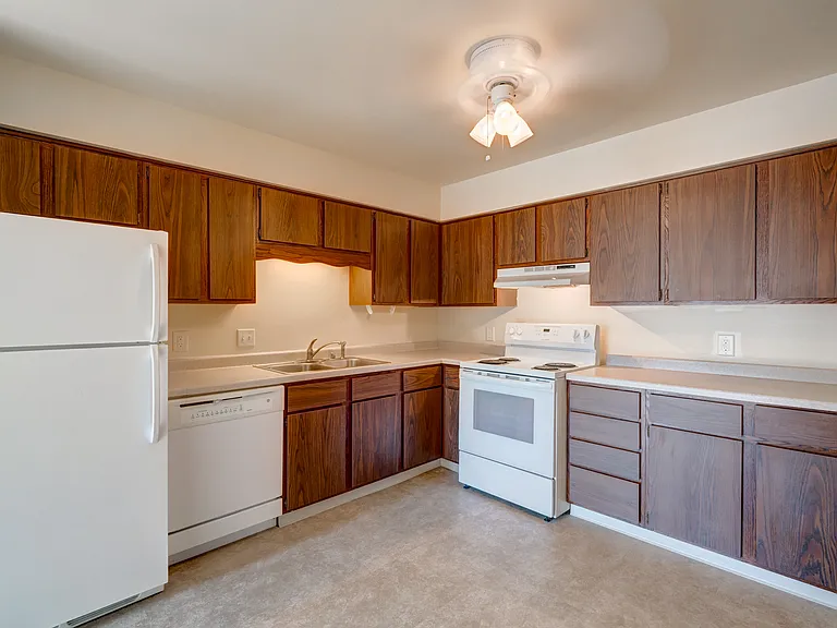 304 King St #6 — Photo 7