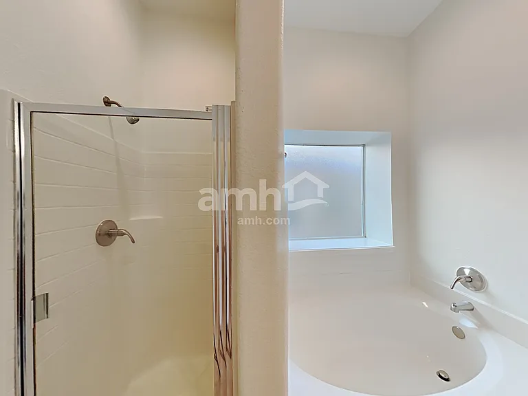 2204 Perkins Crossing Dr — Photo 10
