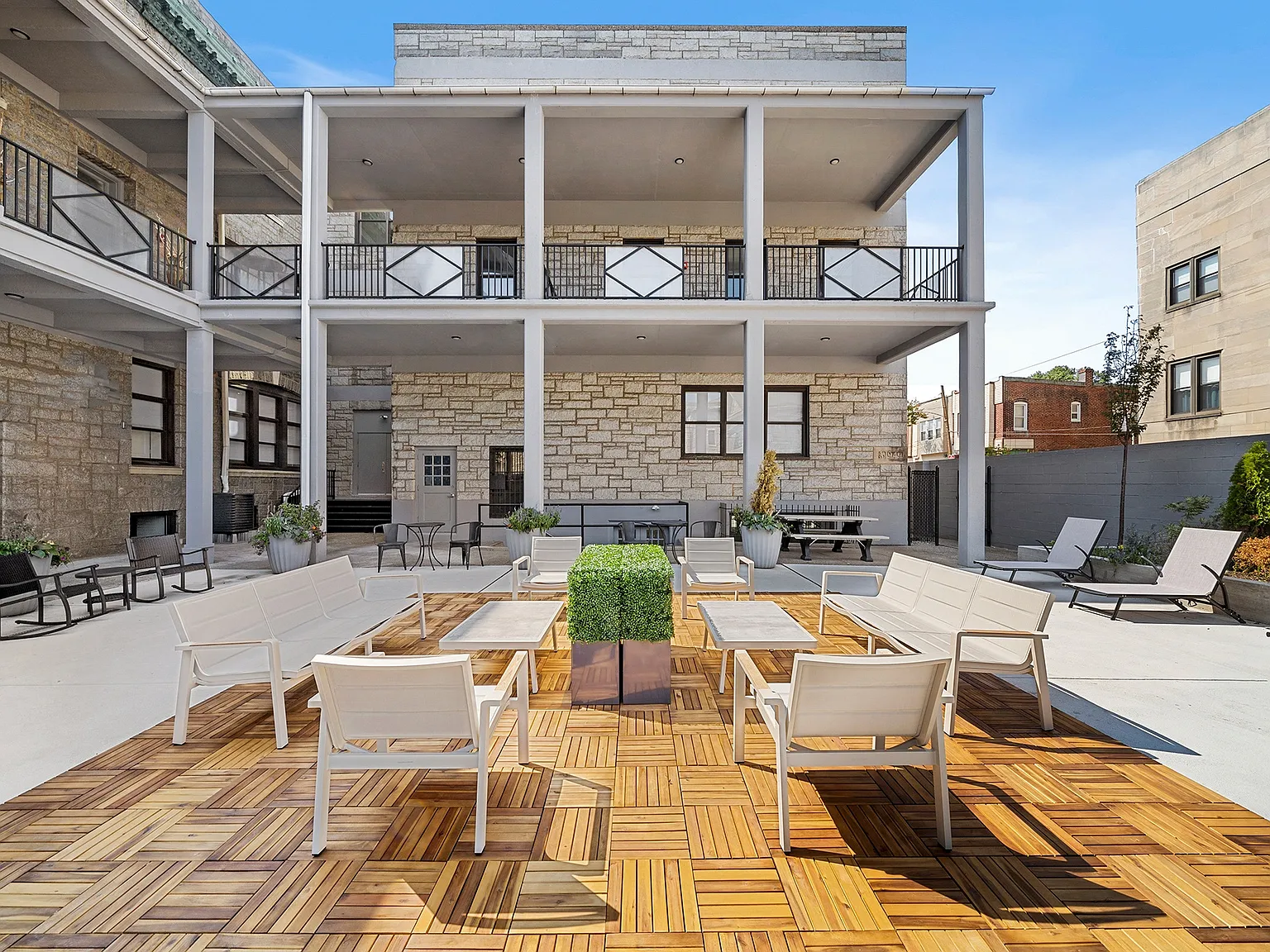Dickinson Lofts — Photo 2