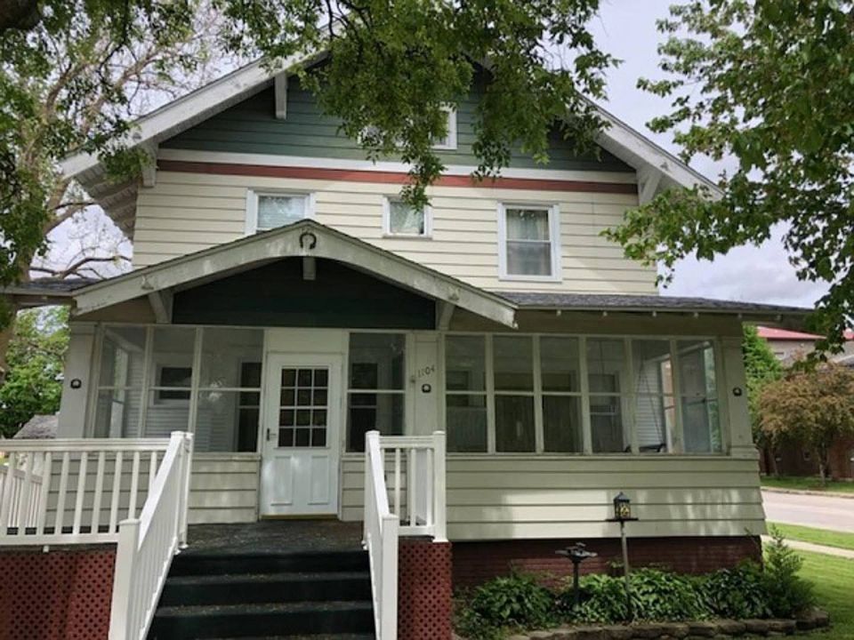 1st image of 1104 Audubon St