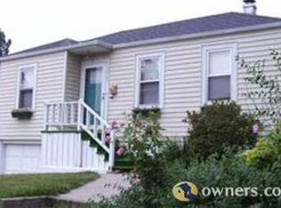 3909 Gordon St, Omaha, NE 68105