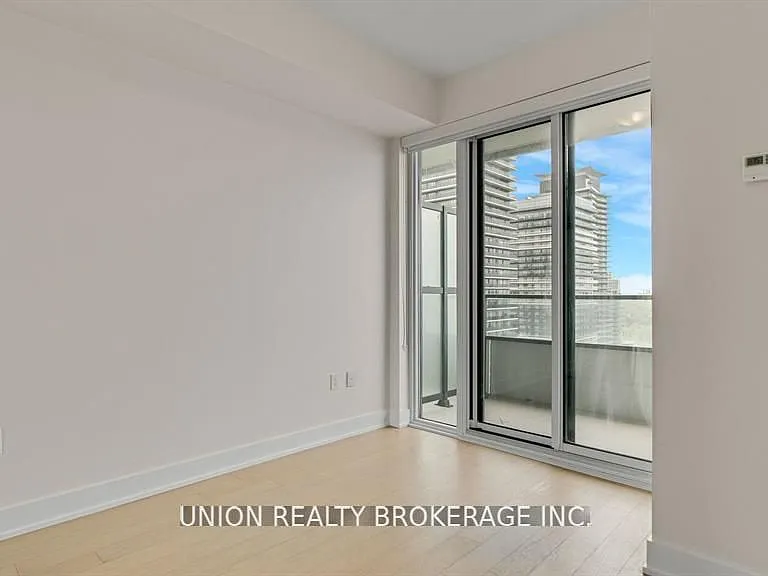 20 Shore Breeze Dr #3907 — Photo 18