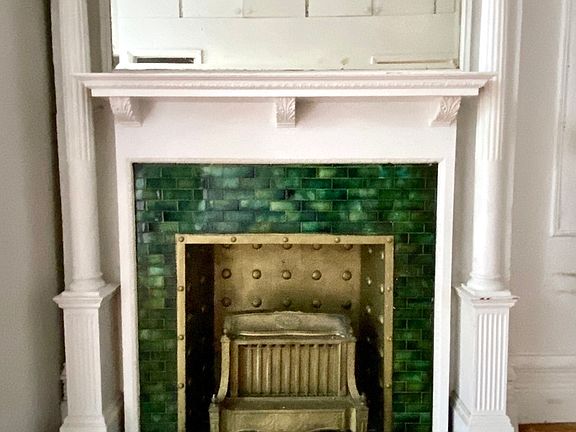 3rd image of 513 W 173rd St #2AA