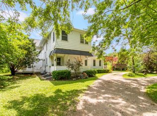 555 Hill St, Walworth, WI 53184
