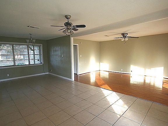 2nd image of 13206 Hollypark Dr