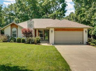 3840 W Wilderness St, Springfield, MO 65807