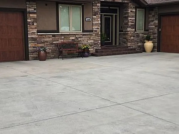 1560 Blue Spruce Dr, Casper, WY 82609