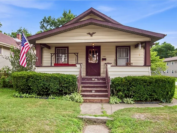 1006 Pershing Rd, Zanesville, OH 43701