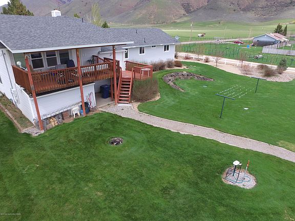 4th image of 200 Bowles Ln