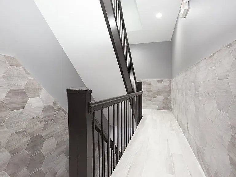 194 1st Ave #7 — Photo 7