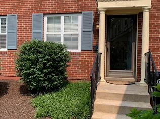 8856 Flamingo Ct, Saint Louis, MO 63144