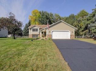 967 Ferndale St S, Maplewood, MN 55119