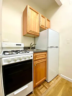 Rented by City & Suburban | media 7