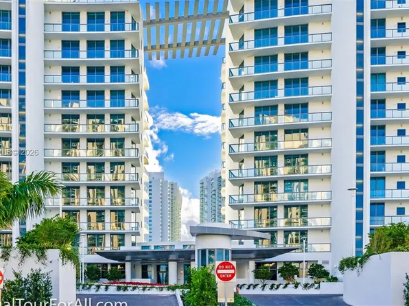 3300 NE 188th St APT 615, Aventura, FL 33180