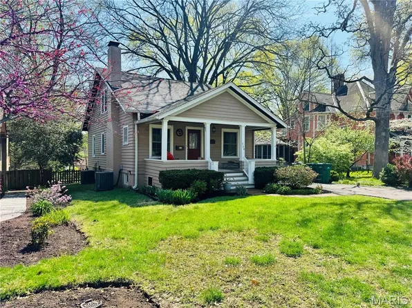 154 S Maple Ave, Saint Louis, MO 63119
