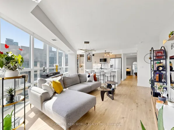 30 Grand Trunk Cres #1911, Toronto, ON M5J 3A4
