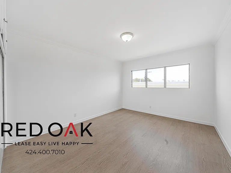 1247 Berkeley St #6 — Photo 16