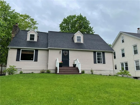 26 Kellogg St, Clinton, NY 13323