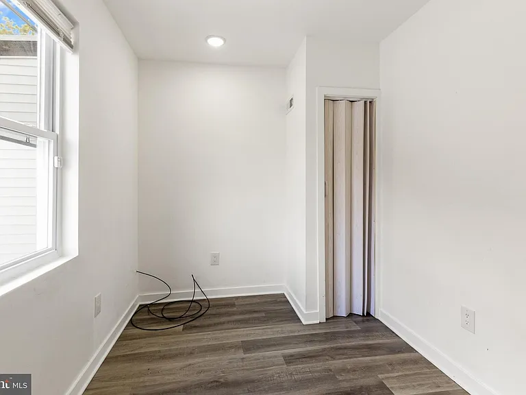 2550 Kensington Ave #3 — Photo 9