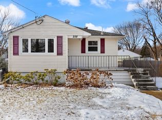258 Seminole Ave, Waltham, MA 02451