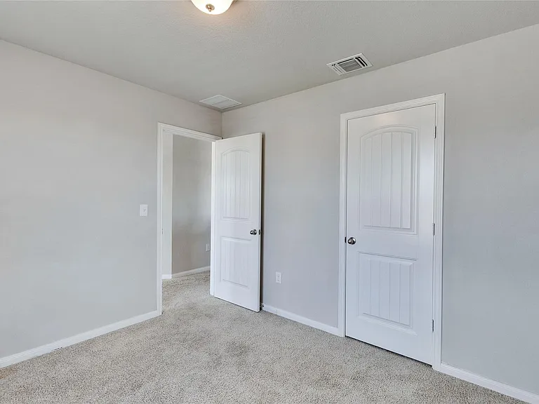 13923 Macquarie Dr — Photo 20