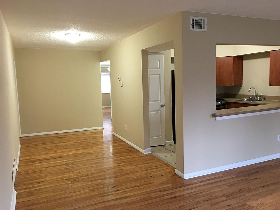 1st image of 4119 Magnolia Ave APT 9
