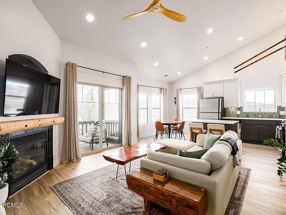 4th image of 1699 W Fox Bay Dr Unit I201