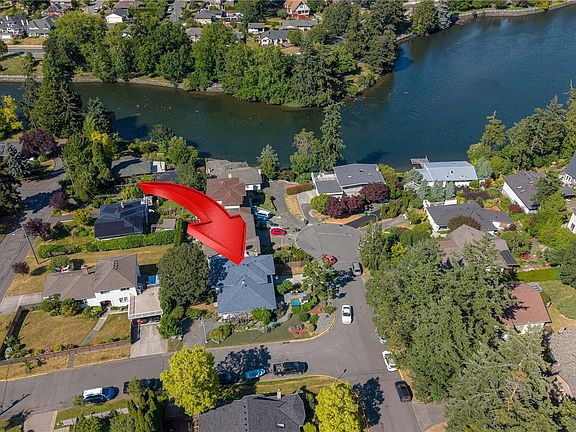 2nd image of 928 Mesher Pl