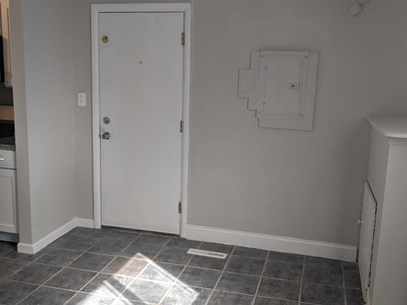 4th image of 22020 Dante St
