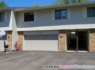 1317 Crestridge Ln, Eagan, MN 55123
