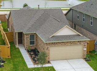 7502 Sunlit Harbor Dr, Cypress, TX 77433