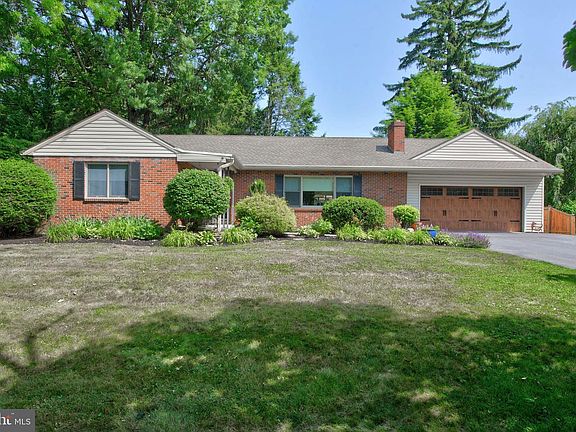 2nd image of 81 Sunrise Ave
