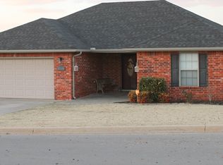 1409 Rolling Hills St, Weatherford, OK 73096