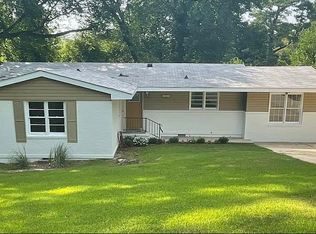 3939 Commander Dr, Columbus, GA 31903