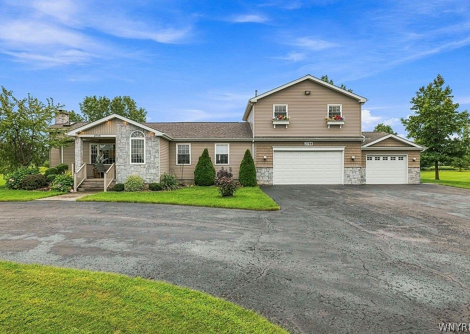 1st image of 2756 Moore Rd
