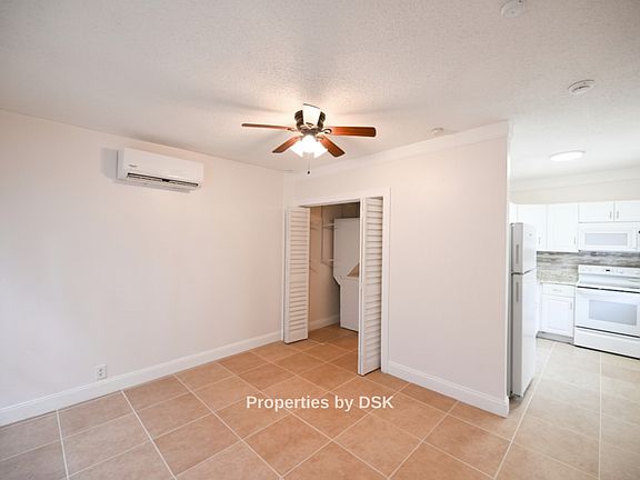5th image of 1504 NW 4th Ave #B