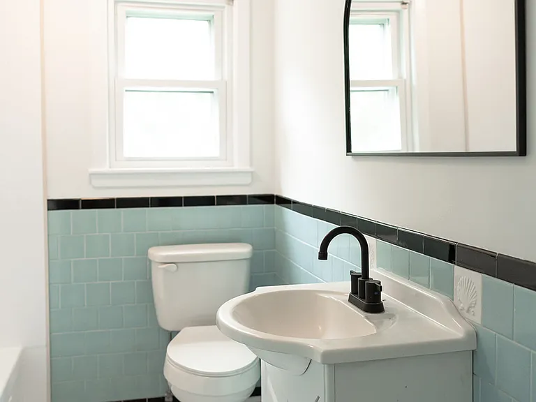 91 Palace Ave #3 — Photo 2